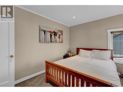 1725 9Th Avenue, Prince George, BC - Indoor Photo Showing Bedroom