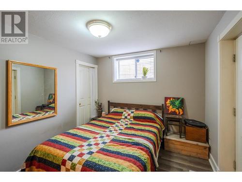 166 Heather Place, Penticton, BC - Indoor Photo Showing Bedroom