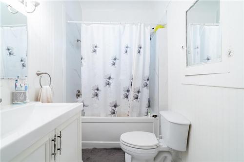 Unit 1 - 225 Queen Street S, Hamilton, ON - Indoor Photo Showing Bathroom