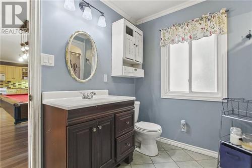 In-law suite bathroom - 1461 Goshen Road, Renfrew, ON 