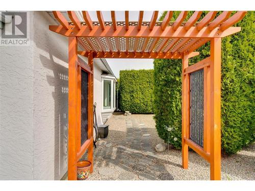 3481 Old Vernon Road Unit# 40, Kelowna, BC - Outdoor With Exterior