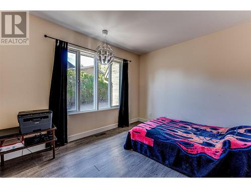 50 Scenic Place, Coldstream, BC - Indoor Photo Showing Bedroom