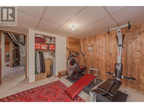 1880 2 Avenue Se, Salmon Arm, BC - Indoor Photo Showing Gym Room
