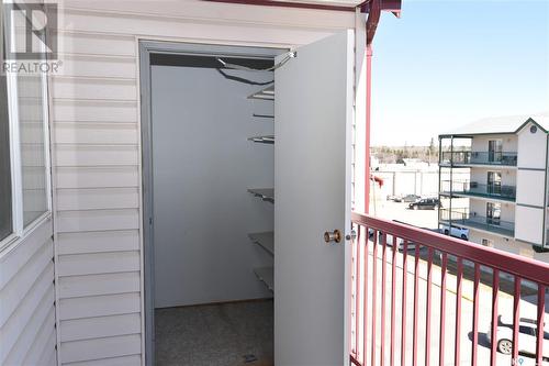 402 220 1St Street E, Nipawin, SK - Outdoor With Balcony With Exterior