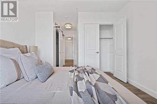 50 Grand Avenue S Unit# 1702, Cambridge, ON - Indoor Photo Showing Bedroom