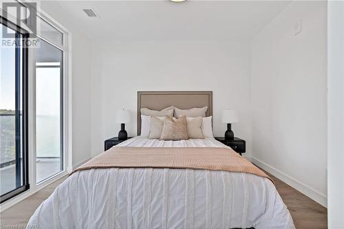 50 Grand Avenue S Unit# 1702, Cambridge, ON - Indoor Photo Showing Bedroom