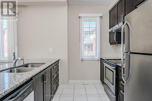 1 Cheps Lane, Hamilton, ON - Indoor Photo Showing Kitchen With Stainless Steel Kitchen With Double Sink With Upgraded Kitchen