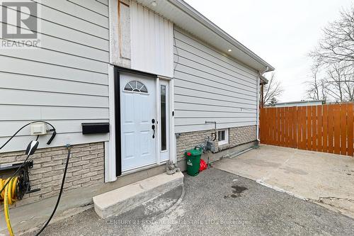 65 Roman Cres, Brantford, ON - Outdoor With Exterior