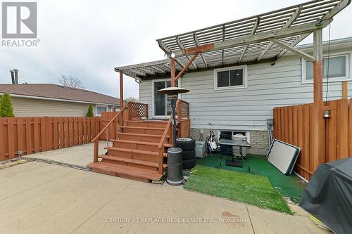 65 Roman Cres, Brantford, ON - Outdoor With Exterior