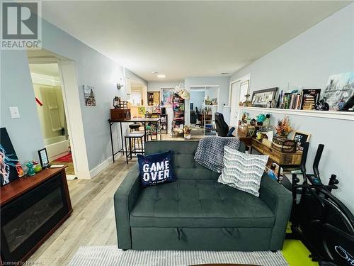 345 Aubrey Street, North Bay, ON - Indoor Photo Showing Living Room