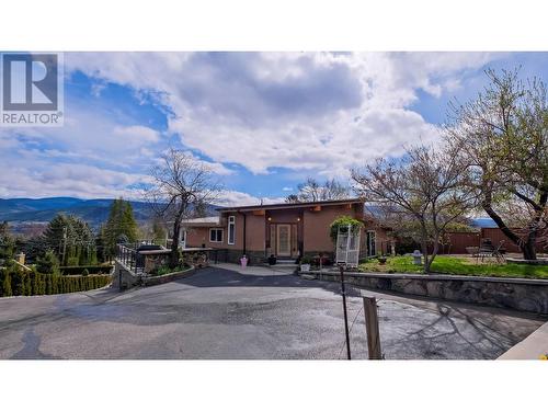 404 West Bench Drive, Penticton, BC - Outdoor