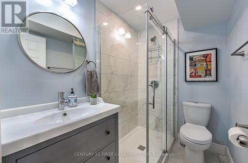 821 Silverfox Cres, London, ON - Indoor Photo Showing Bathroom