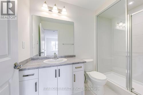 56 - 305 Garner Road W, Hamilton, ON - Indoor Photo Showing Bathroom