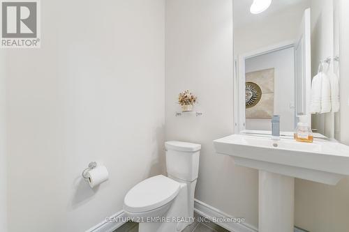 23 Windsor Circle, Niagara-On-The-Lake, ON - Indoor Photo Showing Bathroom