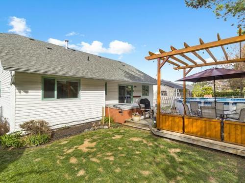 2749 Qu'Appelle Blvd, Kamloops, BC - Outdoor With Deck Patio Veranda With Exterior