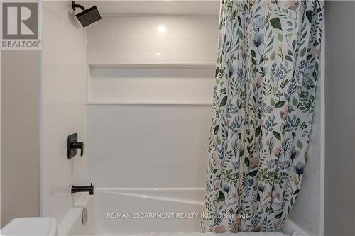 46 - 219 Dundas Street E, Hamilton, ON - Indoor Photo Showing Bathroom