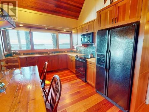 Site 3-14000 Sarah Point Rd, Remote Areas, BC - Indoor Photo Showing Kitchen