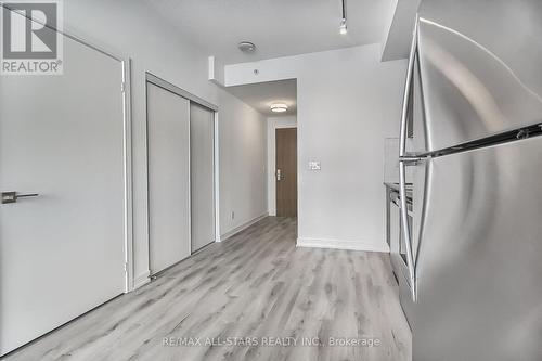 326 - 621 Sheppard Avenue E, Toronto, ON - Indoor Photo Showing Other Room
