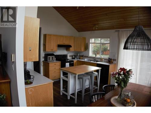 4584 Purcell Drive, Fairmont Hot Springs, BC - Indoor Photo Showing Kitchen With Double Sink