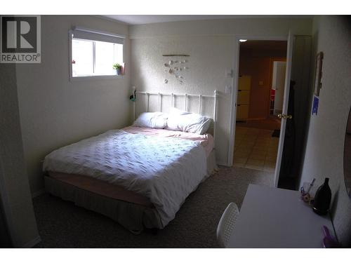 4584 Purcell Drive, Fairmont Hot Springs, BC - Indoor Photo Showing Bedroom