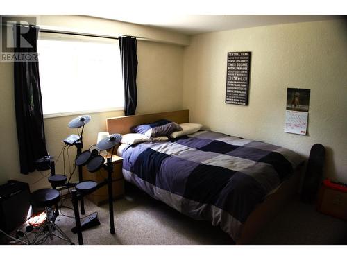 4584 Purcell Drive, Fairmont Hot Springs, BC - Indoor Photo Showing Bedroom