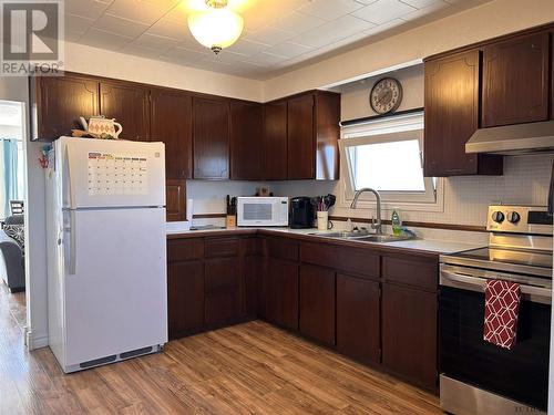 120 Brunetville Rd, Kapuskasing, ON - Indoor Photo Showing Kitchen With Double Sink