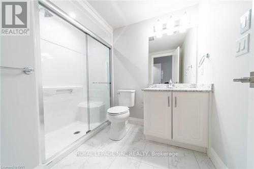 602 - 5698 Main Street, Niagara Falls, ON - Indoor Photo Showing Bathroom