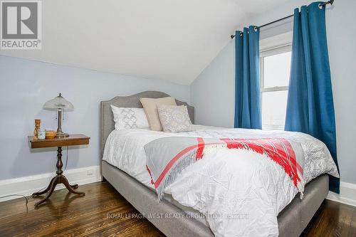 28 Sixth Street, Toronto, ON - Indoor Photo Showing Bedroom