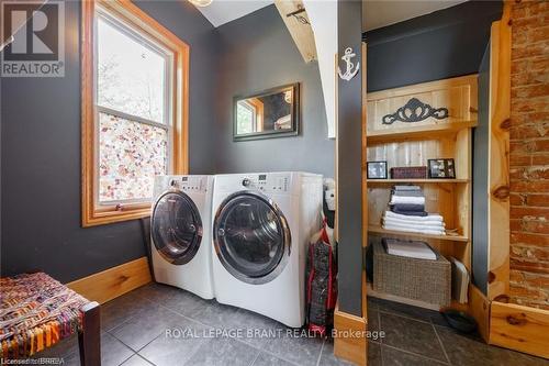 284 Colborne St N, Norfolk, ON - Indoor Photo Showing Laundry Room