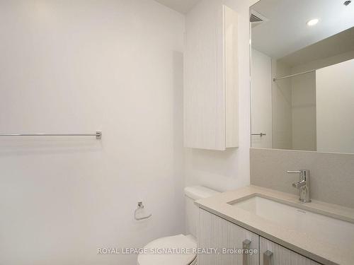 702-1787 St. Clair Ave, Toronto, ON - Indoor Photo Showing Bathroom