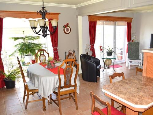 Salle Ã  manger - 202-2350 Av. Desaulniers, Saint-Hyacinthe, QC - Indoor Photo Showing Dining Room