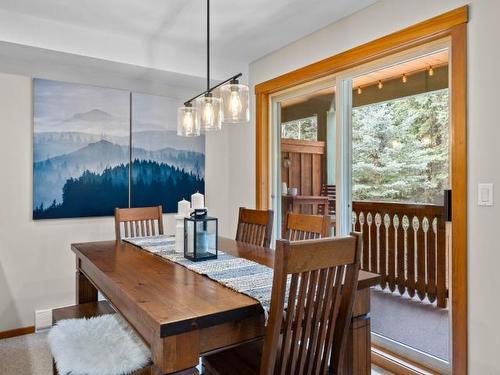 34-4000 Sundance Drive, Sun Peaks, BC - Indoor Photo Showing Dining Room