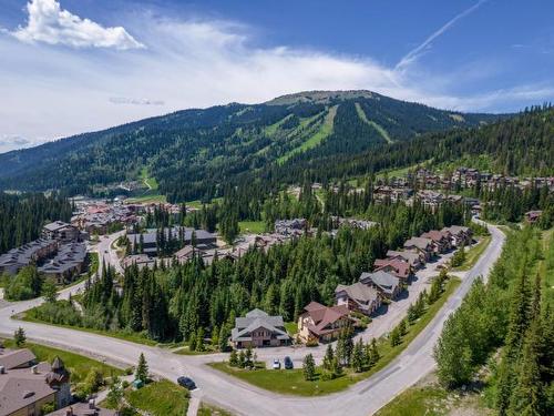 34-4000 Sundance Drive, Sun Peaks, BC - Outdoor With View