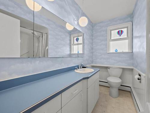 627 Cowan Street, Kamloops, BC - Indoor Photo Showing Bathroom