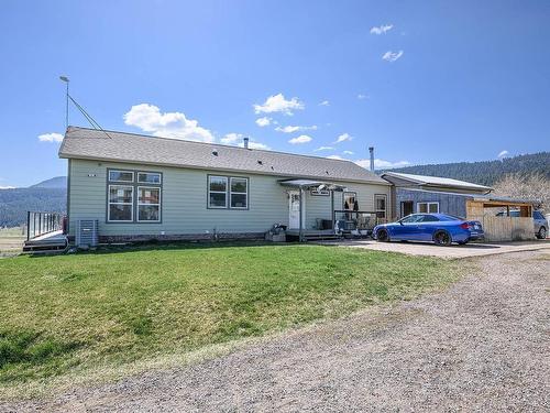 2045/2052 Barnhartvale Road, Kamloops, BC - Outdoor