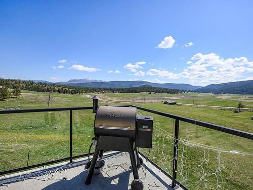 2045/2052 Barnhartvale Road, Kamloops, BC - Outdoor With View