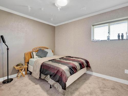 2045/2052 Barnhartvale Road, Kamloops, BC - Indoor Photo Showing Bedroom