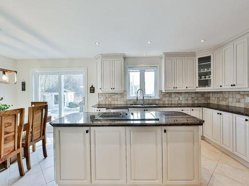 Cuisine - 2 Rue Des Liards, Blainville, QC - Indoor Photo Showing Kitchen With Double Sink