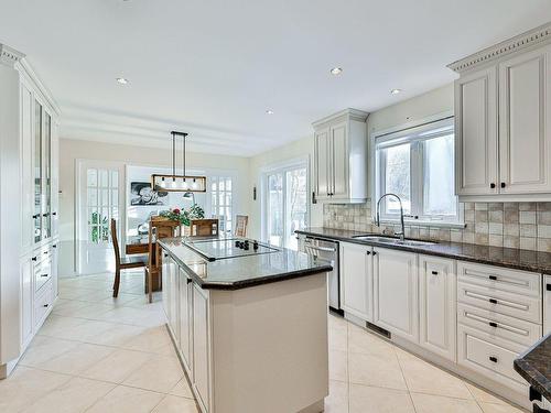 Cuisine - 2 Rue Des Liards, Blainville, QC - Indoor Photo Showing Kitchen With Upgraded Kitchen