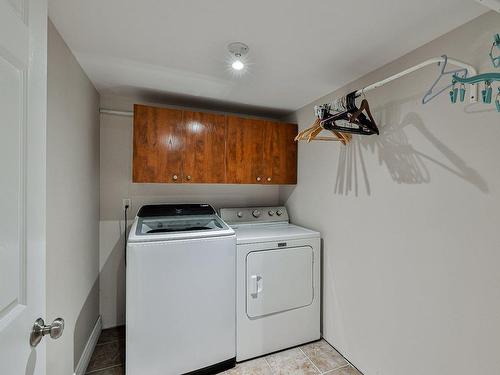 Salle de lavage - 2 Rue Des Liards, Blainville, QC - Indoor Photo Showing Laundry Room