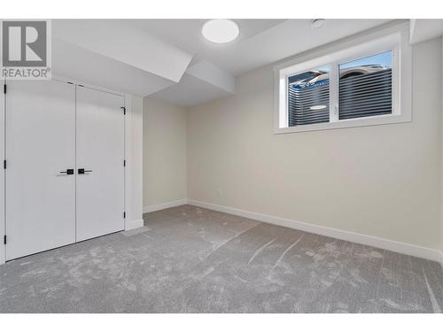 231 20 Street Ne Unit# 17, Salmon Arm, BC - Indoor Photo Showing Other Room