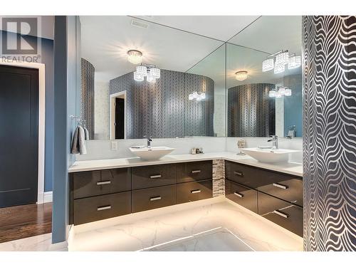 1677 Travertine Drive, Lake Country, BC - Indoor Photo Showing Bathroom