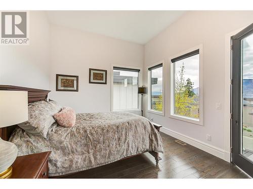 1677 Travertine Drive, Lake Country, BC - Indoor Photo Showing Bedroom