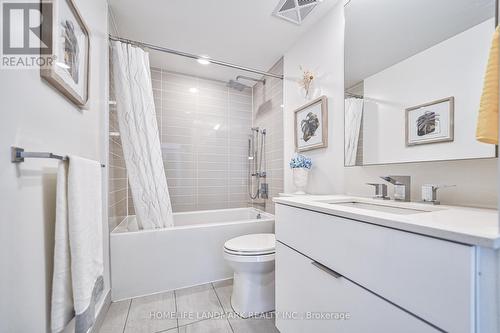 310 - 25 Richmond Street E, Toronto, ON - Indoor Photo Showing Bathroom