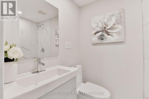93 Mcmillan Drive, Oshawa, ON - Indoor Photo Showing Bathroom
