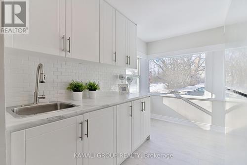 93 Mcmillan Drive, Oshawa, ON - Indoor Photo Showing Kitchen