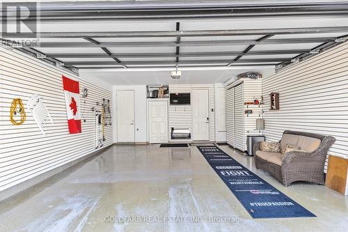 3547 Riva Avenue, Innisfil, ON - Indoor Photo Showing Garage