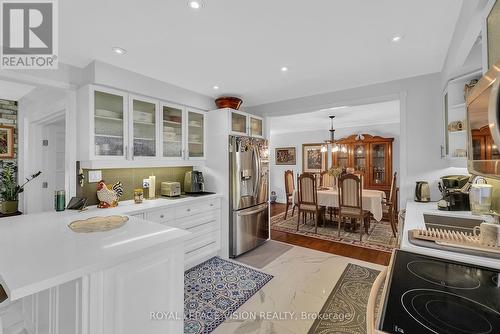 18 Archibald Rd, King, ON - Indoor Photo Showing Kitchen
