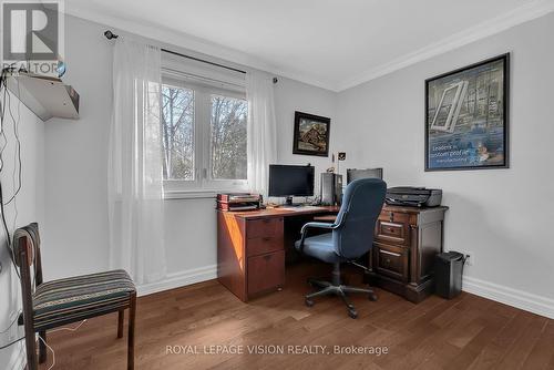 18 Archibald Rd, King, ON - Indoor Photo Showing Office