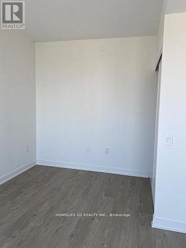 #1902 -3900 Confederation Pkwy, Mississauga, ON - Indoor Photo Showing Other Room